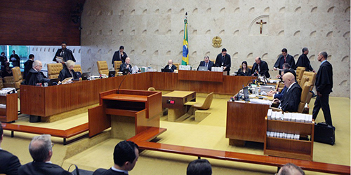 STF decide que grávidas e lactantes não podem exercer atividade insalubre